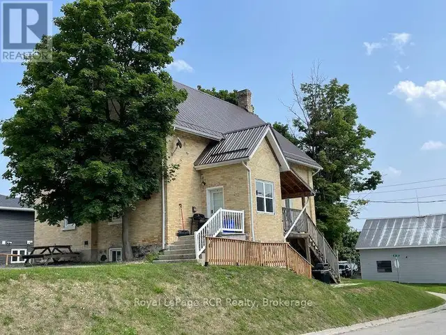 182 12TH STREET Hanover, Ontario in Houses for Sale in Owen Sound - Image 6