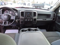 Recent trade in, 2019 Dodge Ram 1500 Classic Express Blackout Crew Cab, 5.7L Hemi V8, Gas 4x4. Comes... (image 7)