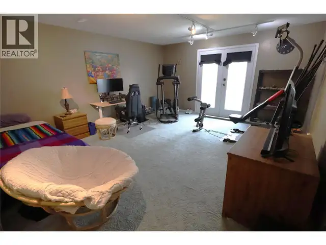 302 5th Street NW Nakusp, British Columbia in Houses for Sale in Nelson - Image 28