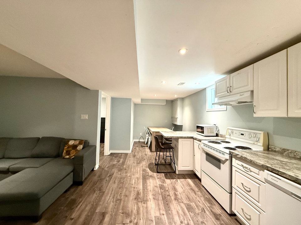 Lower Unit - 19 Patricia St Thorold ON 4