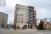 #702 -293 MOHAWK RD E Hamilton, Ontario