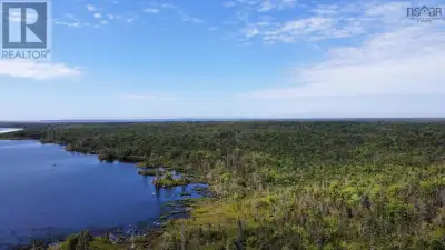 Awesome off-grid and secluded lakefront lot on Red Head Lake! This is a great opportunity for the ad...