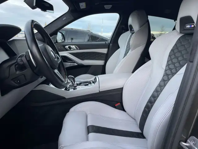 2022 BMW X6 M in Cars & Trucks in Calgary - Image 20