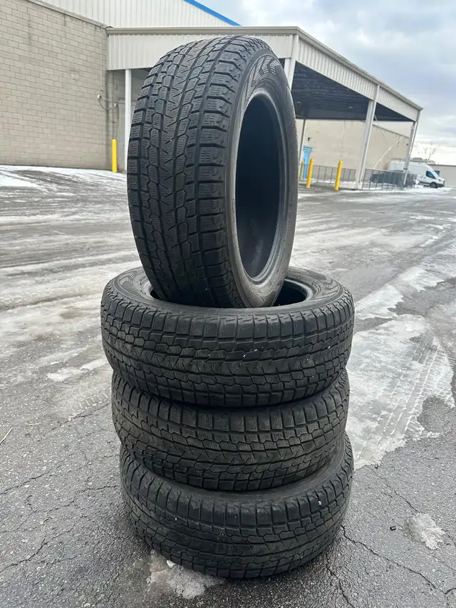 215/60/17 yokohama winters toyota corolla cross CHR Lexus Ux in Tires & Rims in Mississauga / Peel Region - Image 6