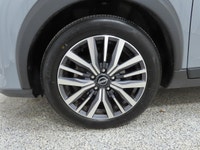 One owner 2024 Nissan Kicks SV comes equipped with blind spot warning, intelligent cruise control, a... (image 8)