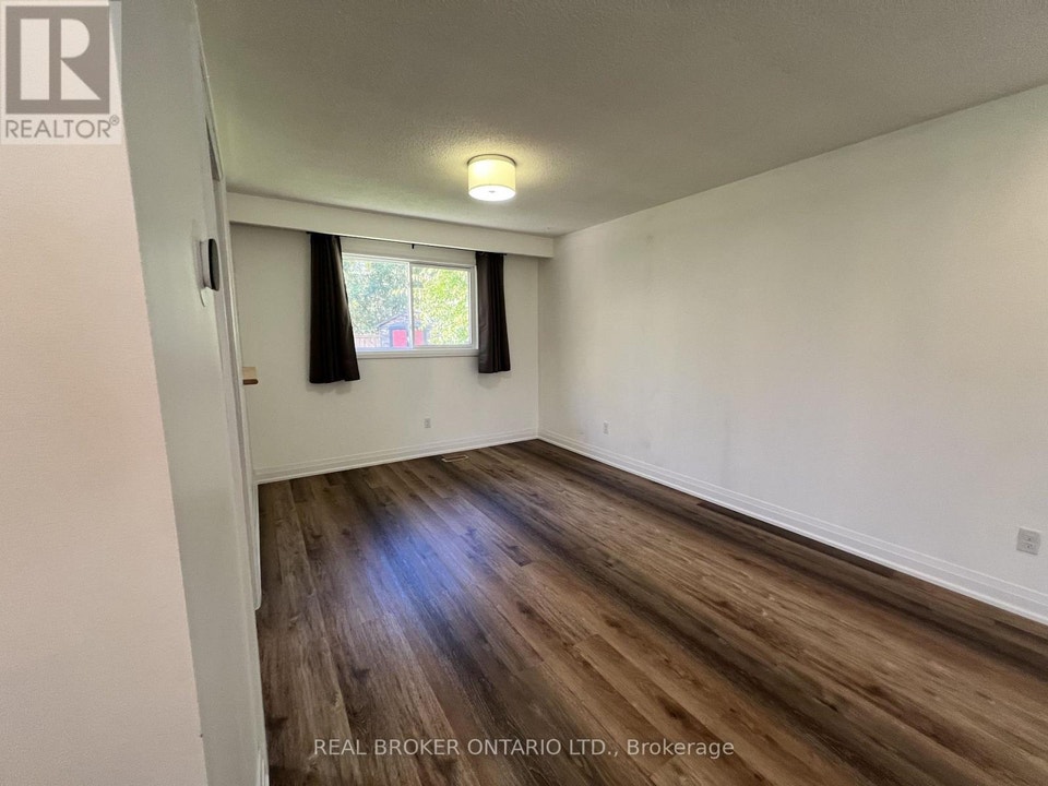 2154 ADULLAM AVENUE Innisfil (Alcona), Ontario 5