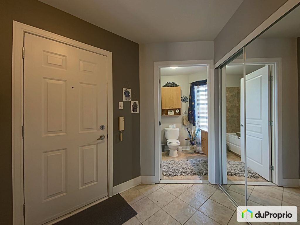 $349,900 - Condominium for sale in Laval-des-Rapides — photo 3