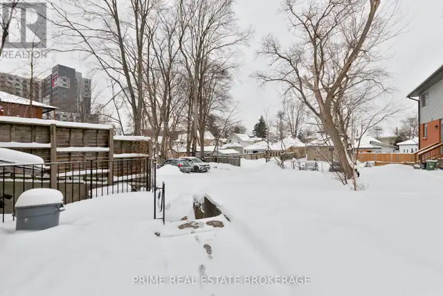 142 JOHN STREET London East (East F), Ontario in Houses for Sale in London - Image 32