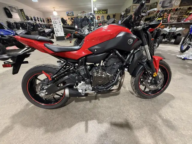 2017 Yamaha FZ-07 ABS in Street, Cruisers & Choppers in Moose Jaw - Image 11