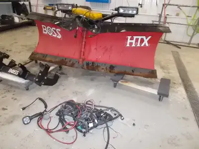 Will fit 2019-2021 1500 Chev or GMC 4x4 Comes with plow light $6500.00 plus tax. FIRM - No other off...