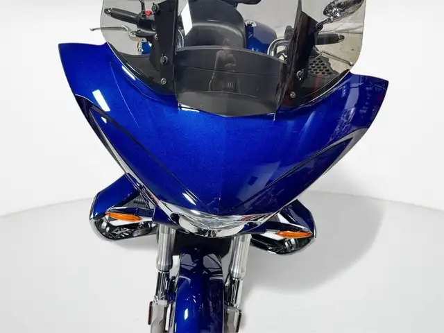 2011 Victory Motorcycles Cross Country **MATCHING TOUR PACK** ** in Sport Touring in Markham / York Region - Image 26