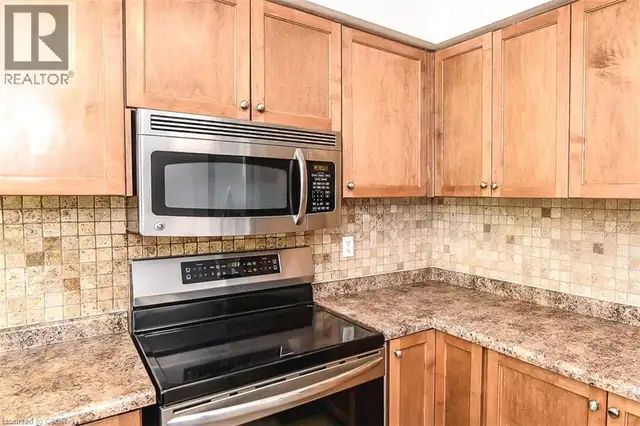 37 CORNERSTONE Drive 10th Line Shore, Ontario in Long Term Rentals in Hamilton - Image 12