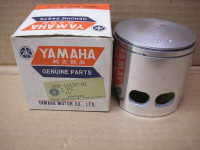 NOS OEM Yamaha 3rd o/s piston 308-11637-01  RT2
