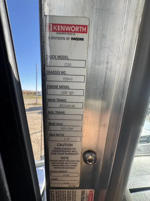 2013 KENWORTH C500 in Heavy Trucks in Kamloops - Image 28