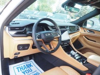 Navigation. Safety Sensing. Remote Start. Moonroof. 360° TopView. Heated Steering. Massage Seats. Si... (image 7)