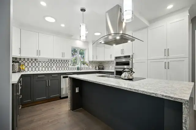 Stunning Dundas Home for Sale63395520082433122