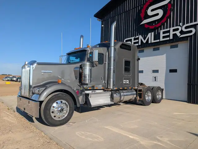 2018 KENWORTH W900L in Heavy Trucks in City of Montréal - Image 2