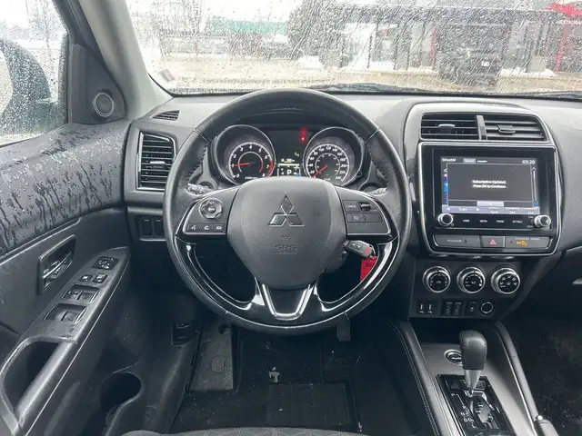 2024 Mitsubishi RVR SE AWC652598577546271213