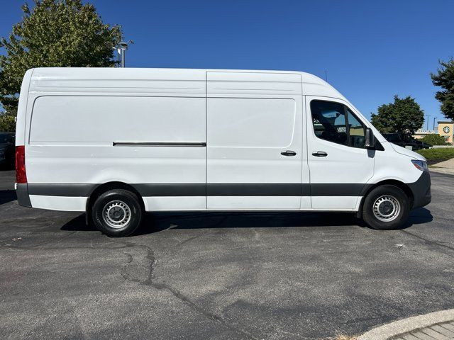2024 Mercedes-Benz Sprinter Cargo Van 2500 High 170wb | Diesel in Cars & Trucks in Hamilton - Image 4