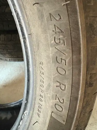 Michelin tires set of 4 245/50/R20 Great condition good grip on Dot 0623 Text my cell if interested
