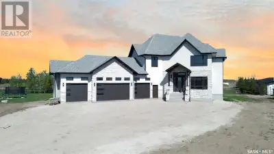 Welcome to this magnificently large and luxurious home in Edgemont Park Estates, one of the Saskatoo...