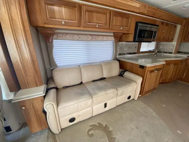 2006 Holiday Rambler Navigator 43PBQ in RVs & Motorhomes in Kelowna - Image 9