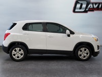 The 2015 Chevrolet Trax is a compact, city-friendly SUV with good maneuverability and safety. 1.4L 4... (image 3)