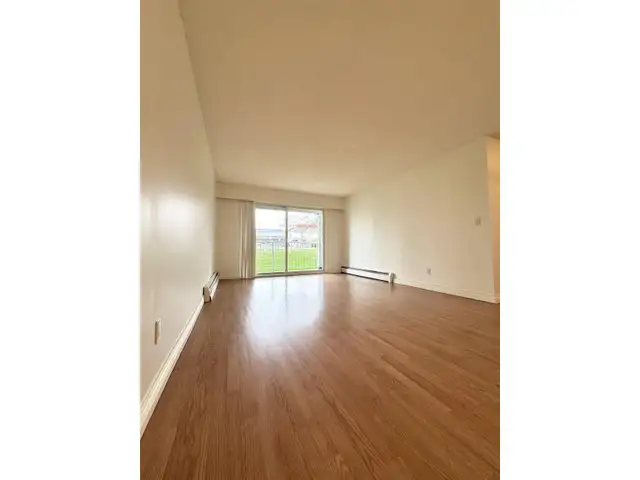 126 32850 GEORGE FERGUSON WAY Abbotsford, British Columbia in Condos for Sale in Abbotsford - Image 5