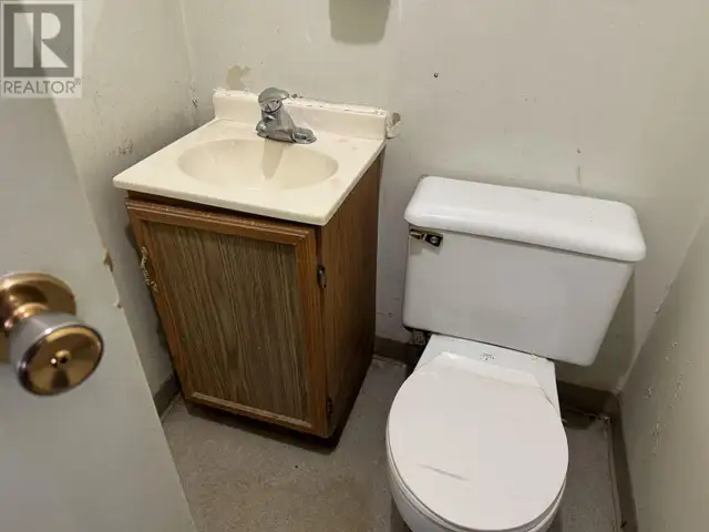 160 THUTADE ROAD Mackenzie, British Columbia in Commercial & Office Space for Sale in Smithers - Image 10