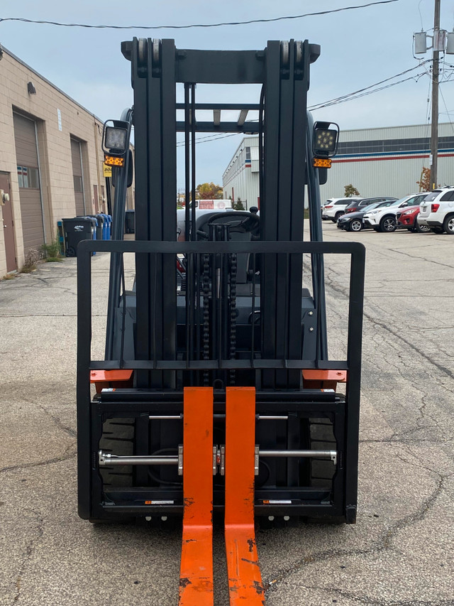 2014 Value KBG35 Baoli 7000LB Propane Forklift in Other Business & Industrial in City of Toronto - Image 2