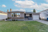 Homes for Sale in Garden City, Winnipeg, Manitoba $389,900
