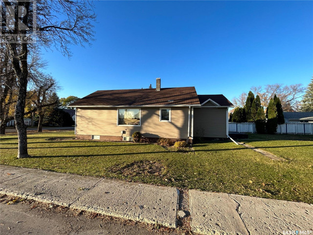 819 Pheasant STREET Grenfell, Saskatchewan in Houses for Sale in Regina - Image 4