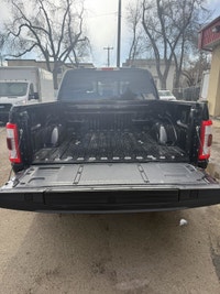 **CARS TRUCKS SUV 4X4 VAN AWD EDMONTON FINANCING AVAILABLE EASY FINANCING ** 2021 FORD F-150 CREW CA... (image 8)