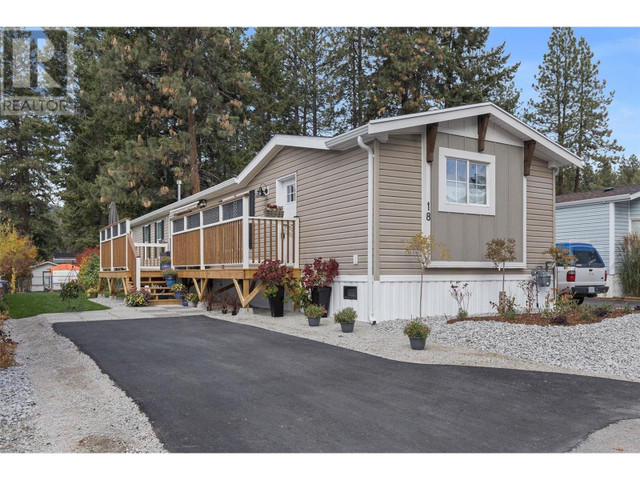 5371 Princeton Avenue Unit# 18 Peachland, British Columbia in Houses for Sale in Penticton