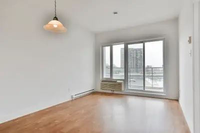 Appartements à louer à Longueuil –  Studio - Métro Longueuil