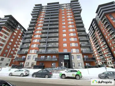 Magnifique condo faisant partie du complexe Urbania, situé près de tous les services. À 5 minutes de...