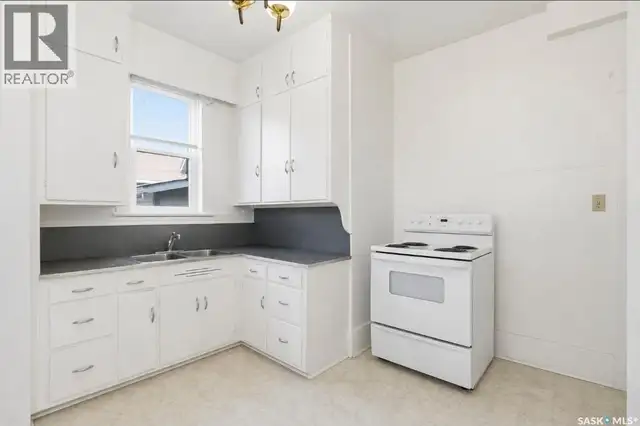 610 Albert AVENUE Saskatoon, Saskatchewan in Houses for Sale in Saskatoon - Image 13