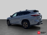 Welcome to Belleville Toyota! Power Windows, Heated Front Seats, 6 Speakers, Traction Control Vitres... (image 7)