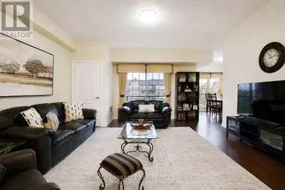 Rarely offered corner suite with over 1,464 sq ft of well designed living space, the floorplan buyer...