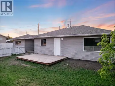 Cozy and cute 3 Bedroom Rancher with over 1100 sq ft offers a spacious open kitchen with stainless a...