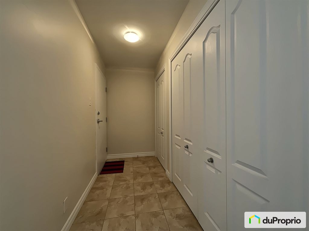 $329,000 - Condominium for sale in Neufchatel — photo 2