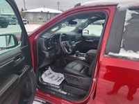 5.3L V8 | Z71 OFF ROAD PACKAGE | HEATED FRONT BUCKET SEATS | HEATED STEERING WHEEL | BOSE | REAR CAM... (image 7)