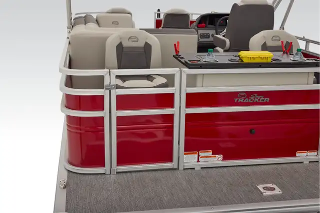 2026 Sun Tracker Fishin' Barge 22 XP3 TRITOON -pontoon boat in Powerboats & Motorboats in Prince Albert - Image 37