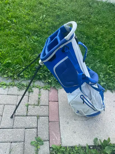 Mizuno K1-L0 Lightweight Stand Golf Bag, View more