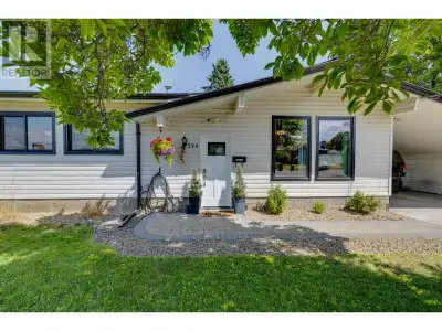 This charming starter home is situated in a quiet neighborhood, offering convenient street access fr...