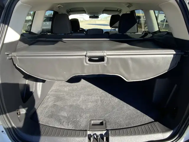 2019 Ford Escape SE AWD | Ford Pass | Heated Front Seats | Blue  in Cars & Trucks in Regina - Image 10