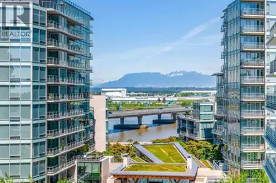 Spacious 2BR + Den Luxury Condo at River Green Live in Richmond's most prestigious waterfront commun...