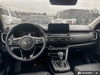 This Kia Seltos boasts a Regular Unleaded I-4 2.0 L/122 engine powering this Variable transmission.... (image 9)