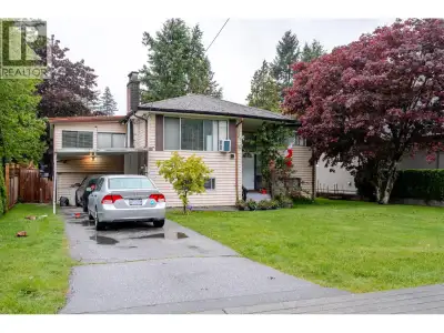 An amazing Opportunity, welcoming you this excellent property with laneway access. This charming hom...