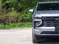 6.2L Gas V8 Engine for powerful performance | 4x4 Drive for all-weather confidence | Panoramic Sunro... (image 4)